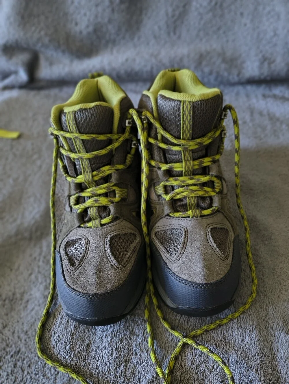 L.L. Bean Kids Trails Model Hiking Boots TEK 2.5 Gray Size 4 Activewear Hiking